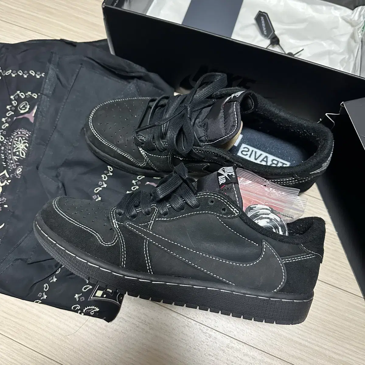 Jordan 1x Travis Scott Retro Low OG SP Black Phantom