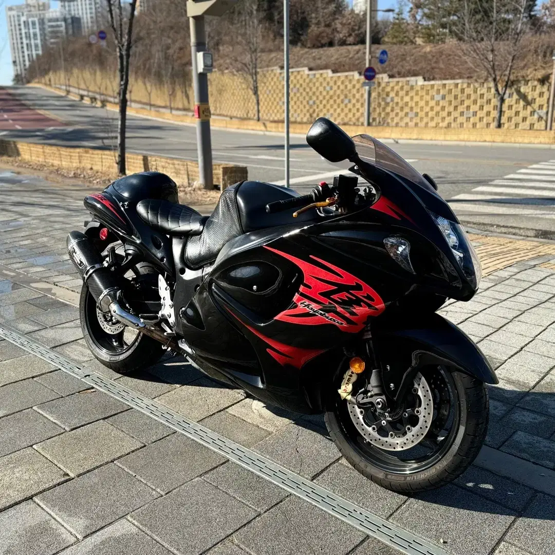 남양주 모토갤러리 스즈키 gsx1300r 2015년식 판매 합니다.