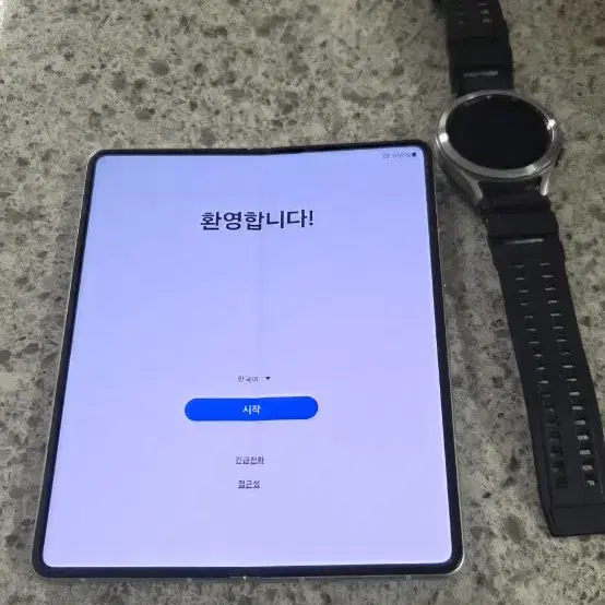 갤럭시폴드3 (512기가 실버)+갤워치클래식 46mm(공짜)판매합니다