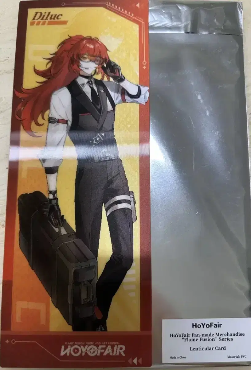 Tickets for the Lee Luda Hoyopair lenticular are on sale.
