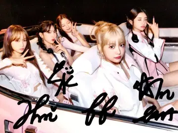 세일 중 - 르세라핌 친필 사인 포함 L사이즈 사진 - 세일 중