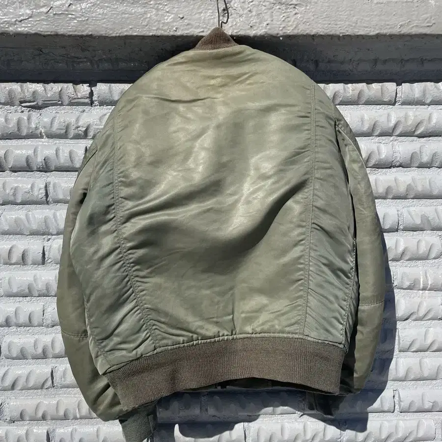 VINTAGE FLIGHT JACKET