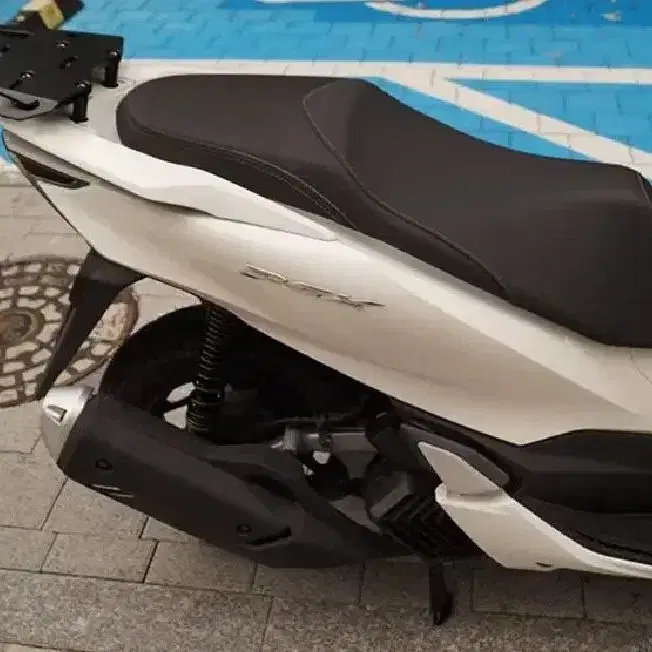 Pcx125ABS 21년식 2만키로 판매합니다