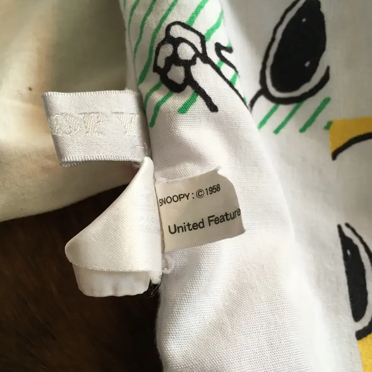 1990s Snoopy Sweat Shirt