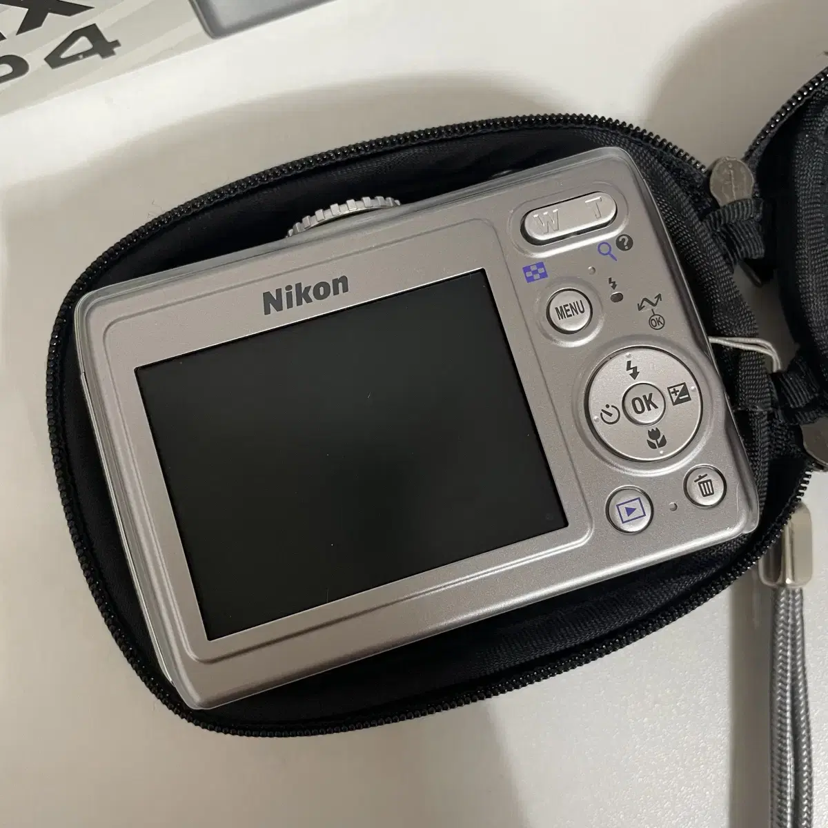 풀박스) nikon p4 디지털카메라 디카