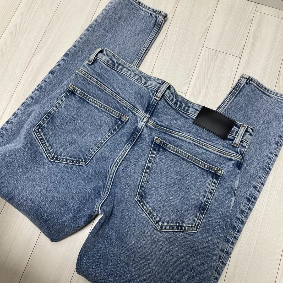 (31) 띠어리 헤이더 진 라이트블루(Hader Jeans)