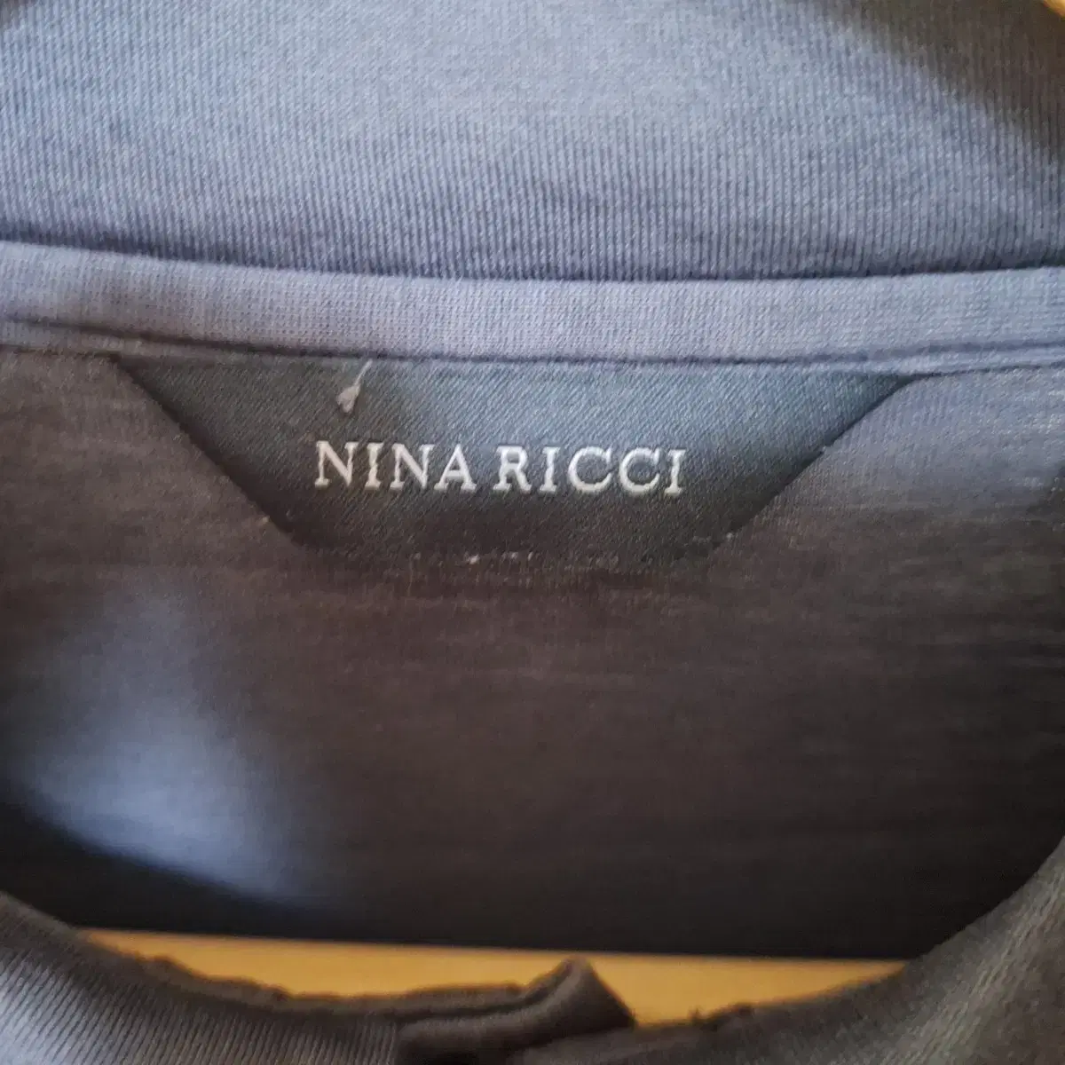 # NINA RICCI(100?)