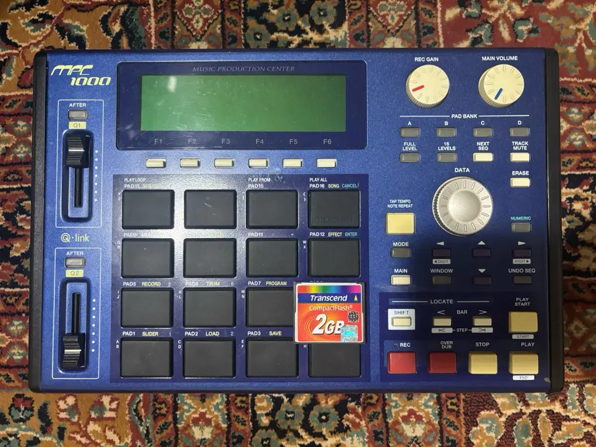 Akai mpc 1000