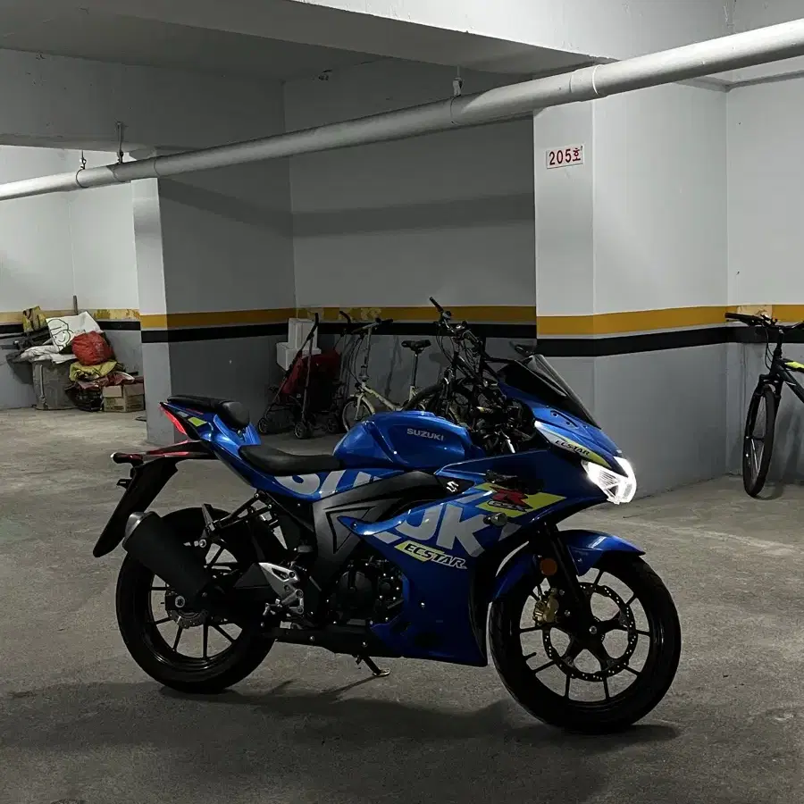 스즈키 gsxr125 23년식 급처 개인