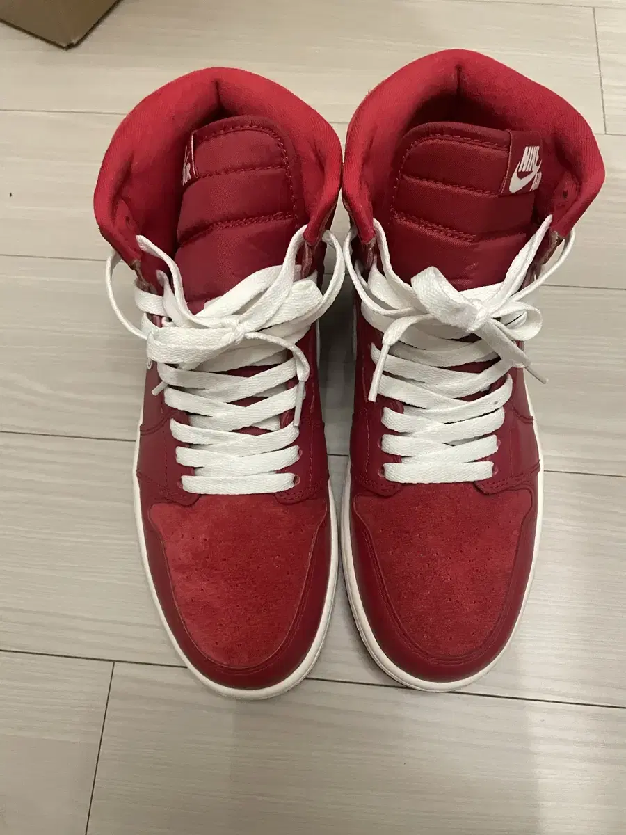 Air jordan 1 EU한정 Gym red