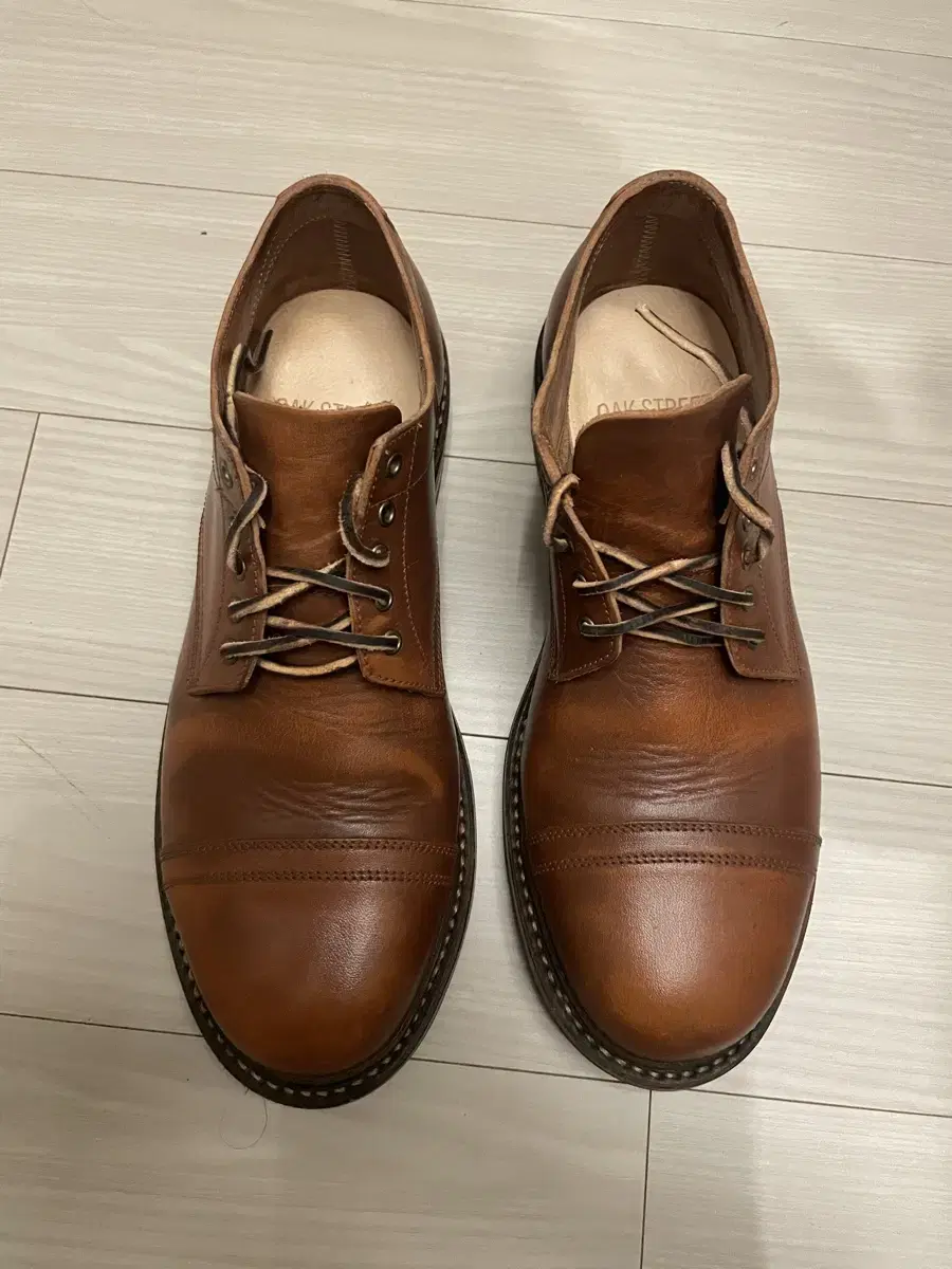 Oakstreetbootmakers - Derby