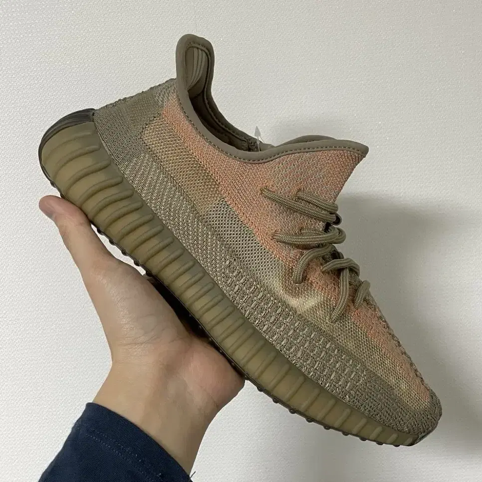 Adidas Yeezy Boost 350 V2 Sand Taup