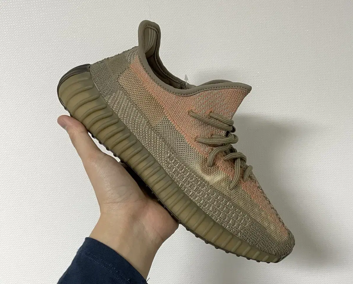 Adidas Yeezy Boost 350 V2 Sand Taup