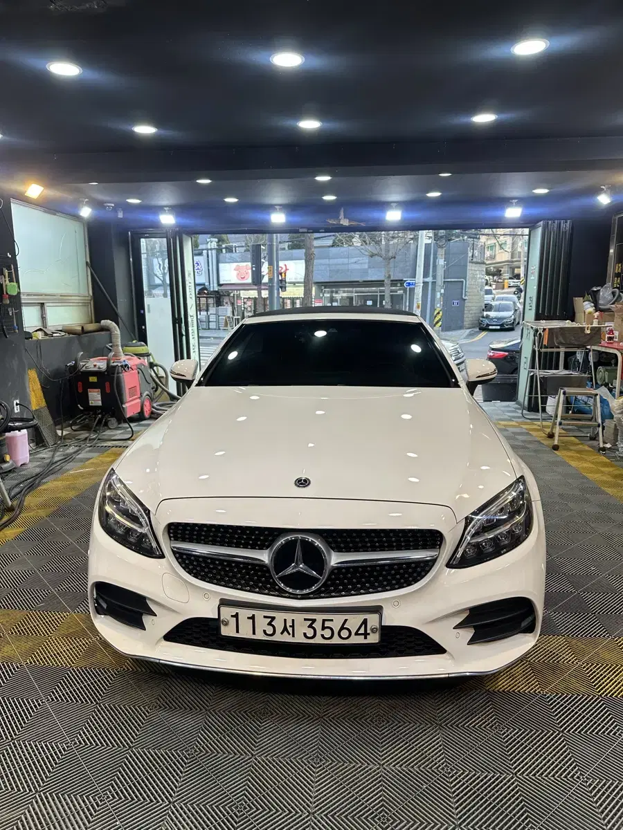 벤츠 C클래스 W205 C200 카브리올레 후기형 AMG Line 팝니다