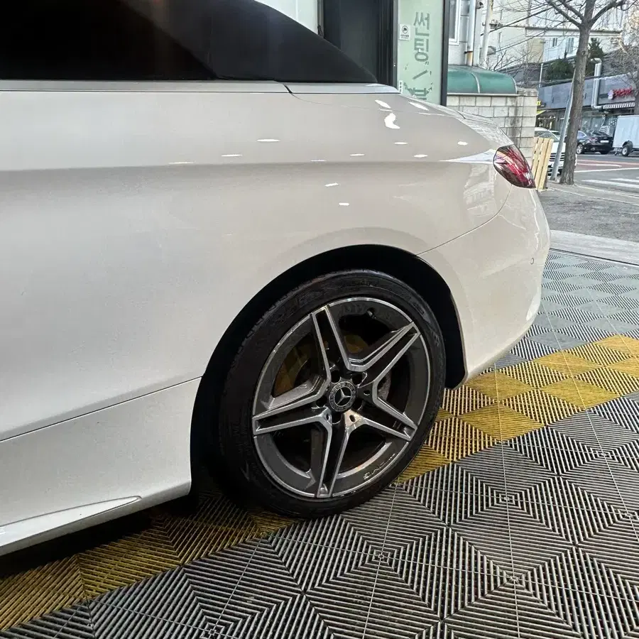 벤츠 C클래스 W205 C200 카브리올레 후기형 AMG Line 팝니다