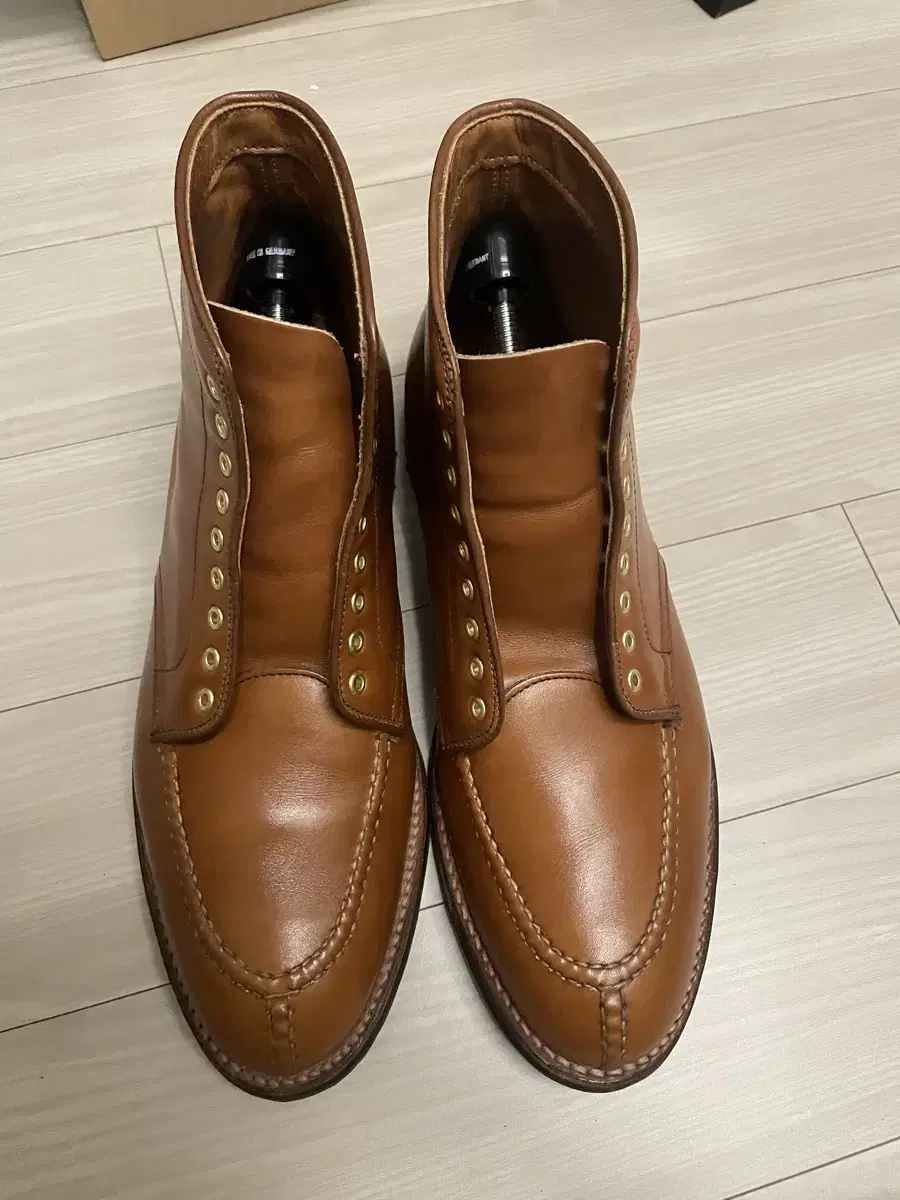 alden Burnished tan NST Tanker handsewn