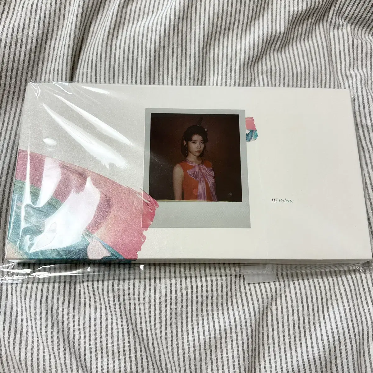 아이유 팔레트 앨범 포카 포함 판매 IU palette album