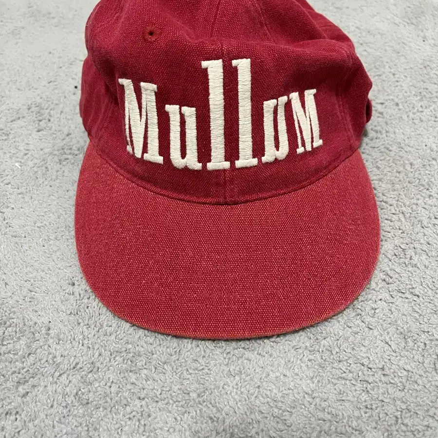 Mullum 모자