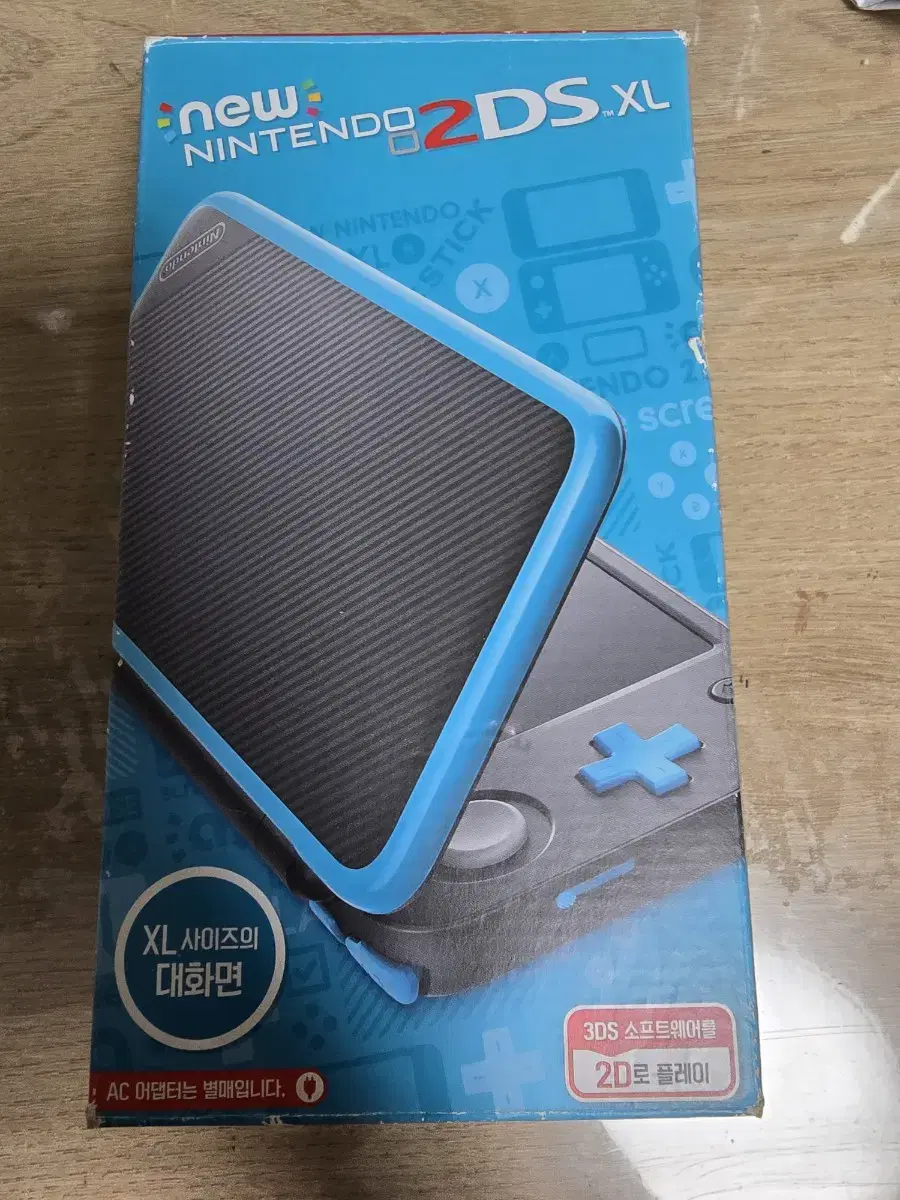 닌텐도 New 2DS XL 블랙/블루 팝니다 (포켓몬뱅크 있습니다)