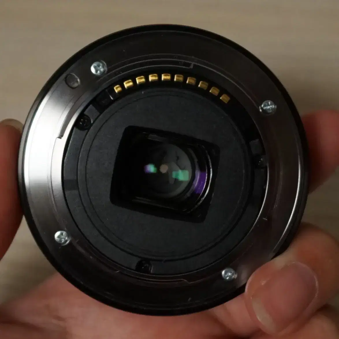 Sony E mount SEL20F28