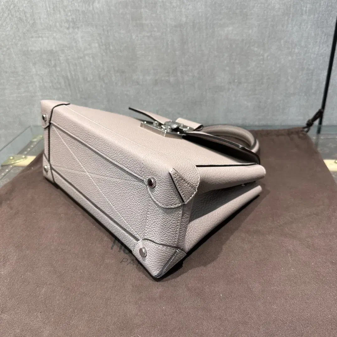 MOYNAT Limousine mm 그레이 실버 숄더 겸 크로스백