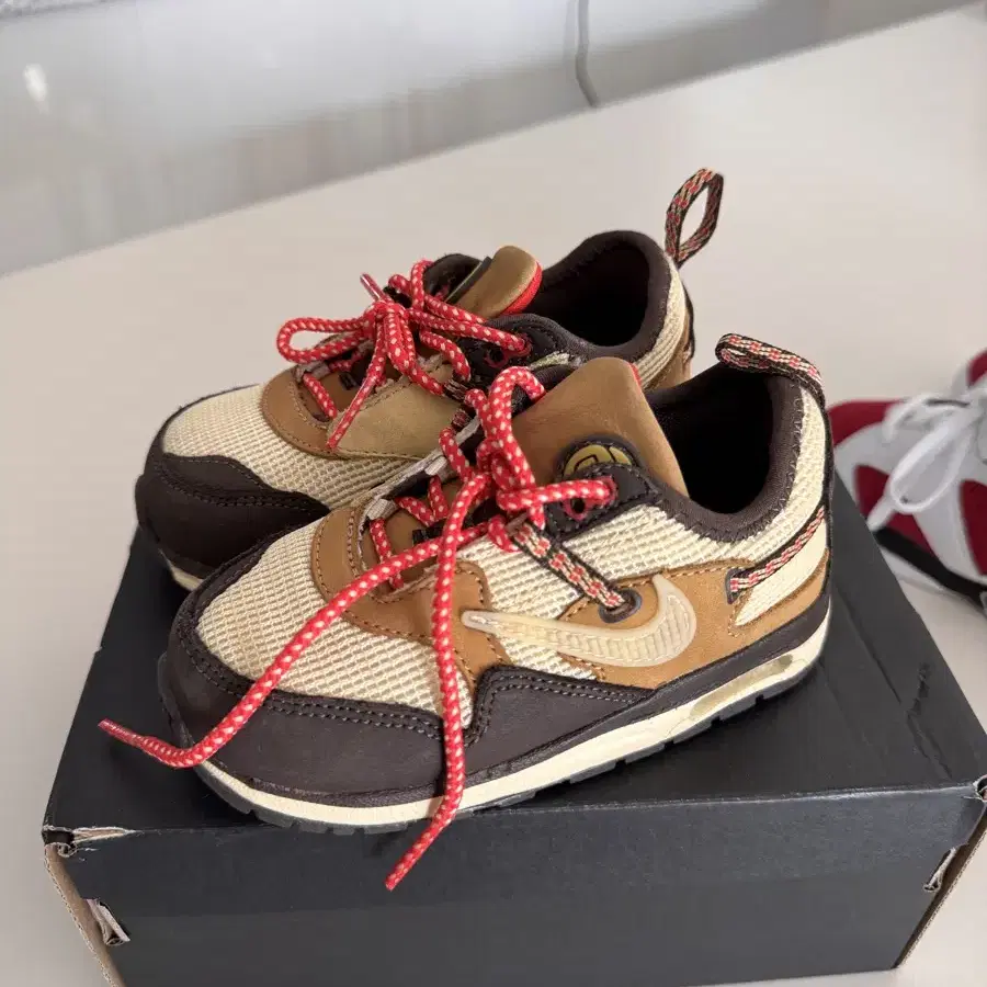 (TD) Nike x Travis Scott Air Max 1