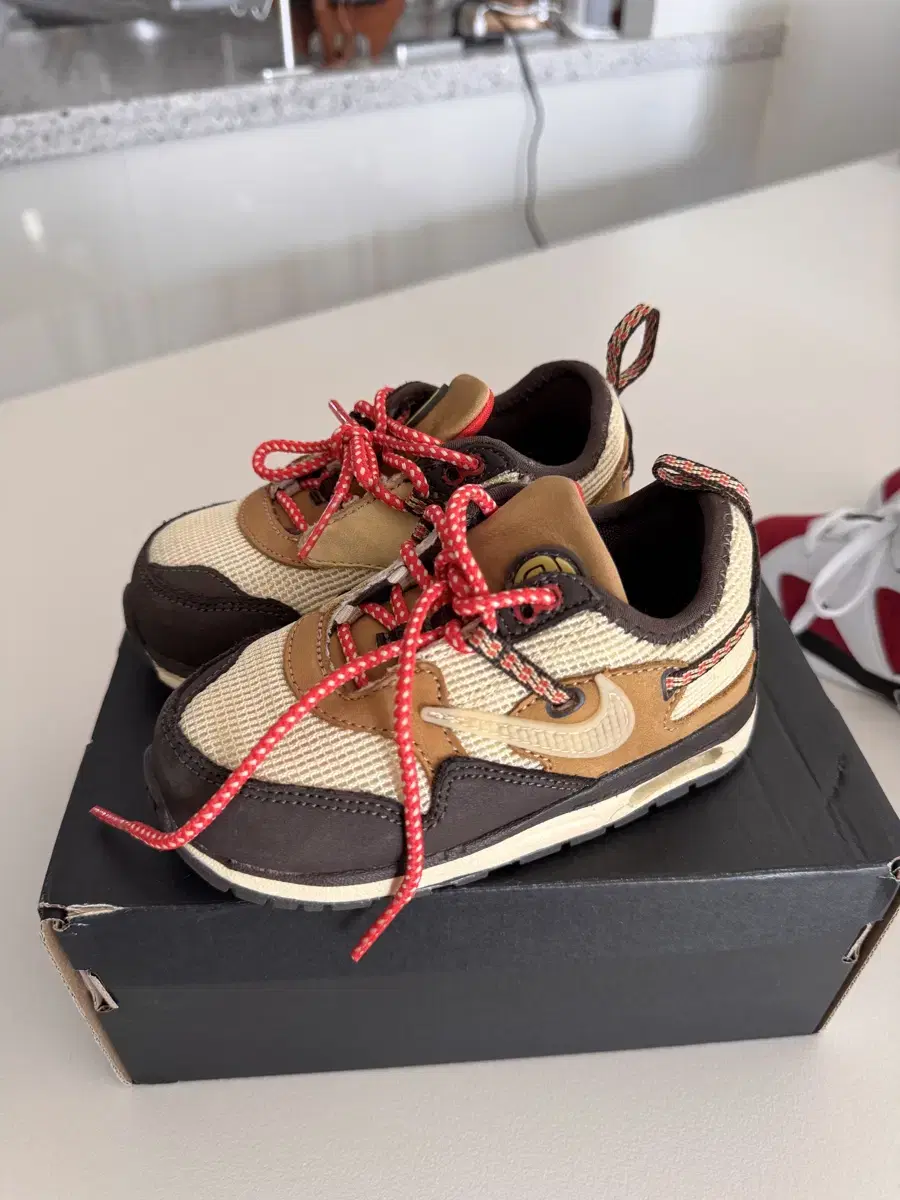 (TD) Nike x Travis Scott Air Max 1