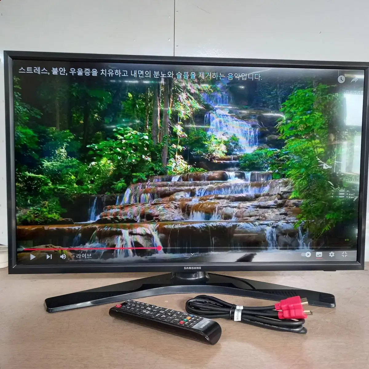 (수원)2019년 구입 삼성 28인치 LED TV 팝니다 /내장스피커