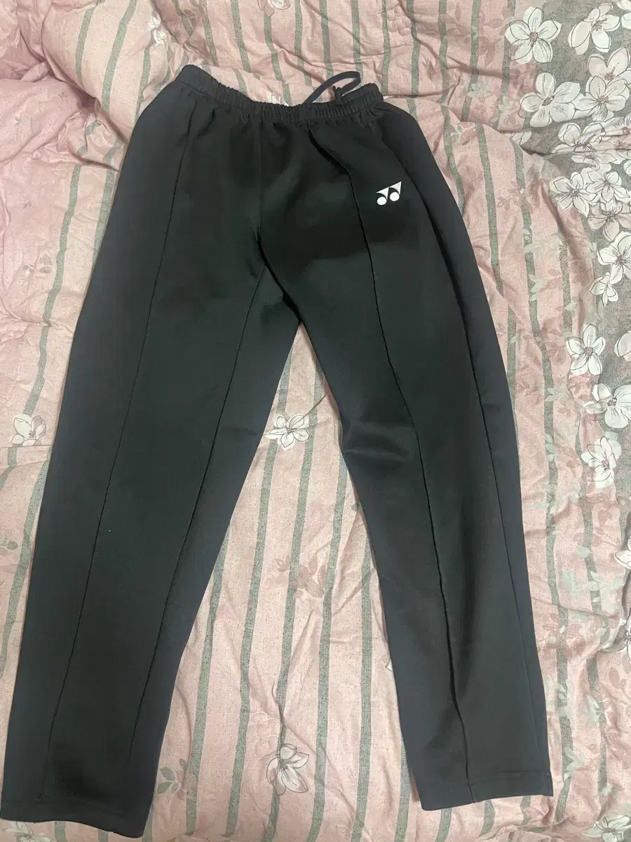 Yonex long pants size 95 sold