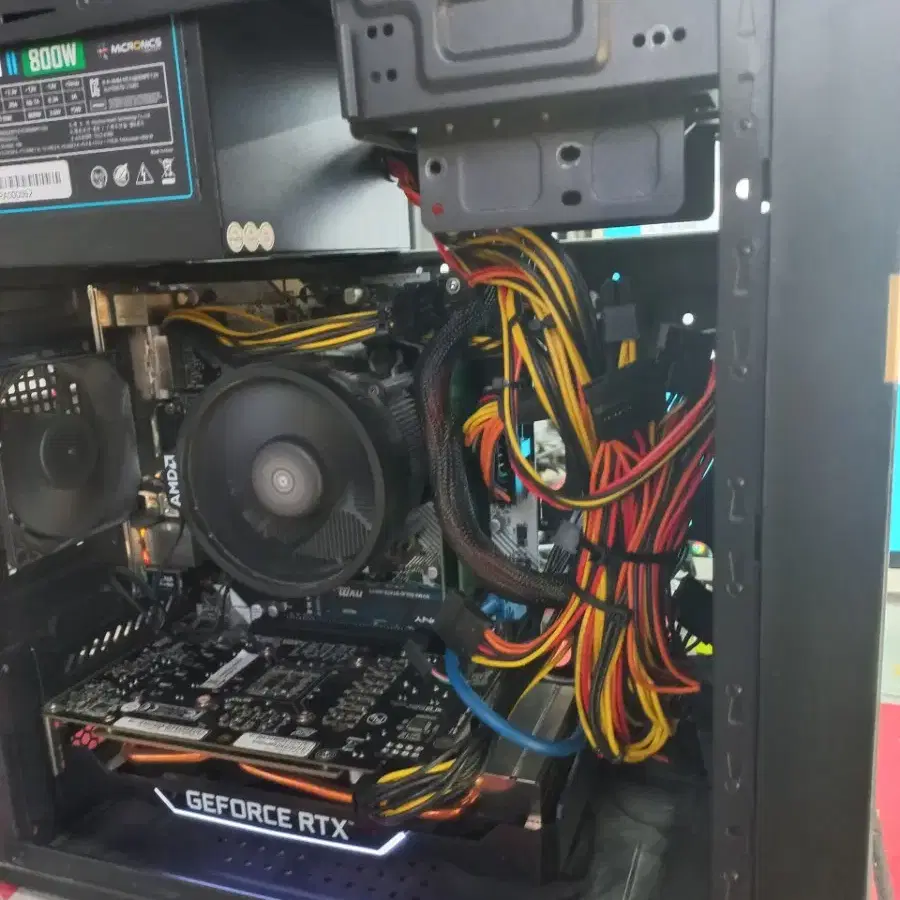 AMD Ryzen 5 3400G With Radeon