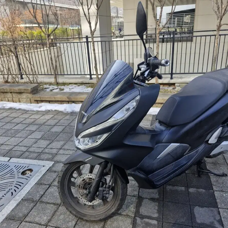 DB-081/ 혼다 / PCX /19년식/ 3.6만km /중고 오토바이