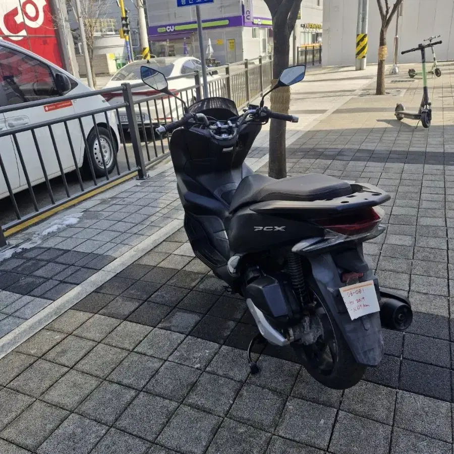 DB-081/ 혼다 / PCX /19년식/ 3.6만km /중고 오토바이