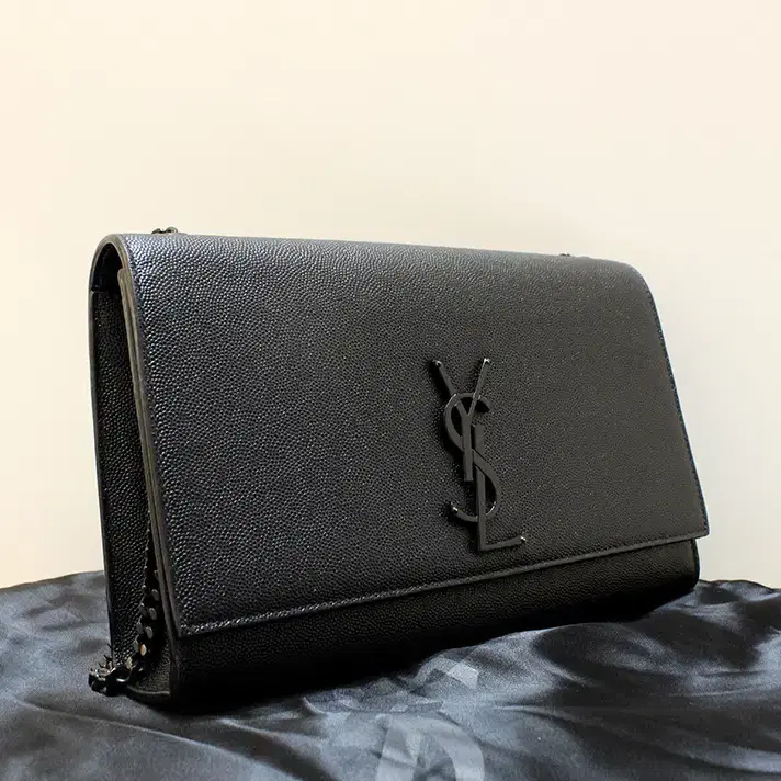 [중고명품다올] 생로랑 YSL 모녹램 케이트 ㅂㅂㄹ랙 미듐 사첼 체인백