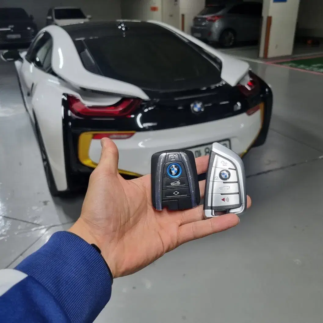 BMW 전기차 i3, i8 스마트키 분실시 최신형 G바디 칼키 추가 제작