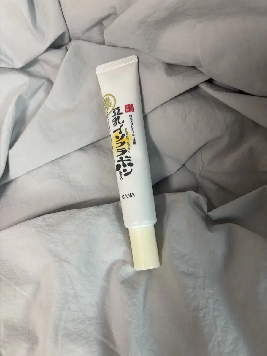 Japan Sana's Milk Eye Cream