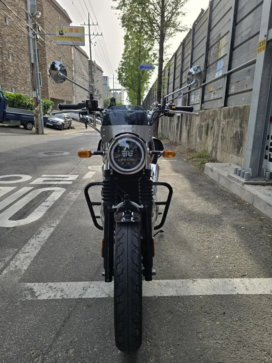 Royal Enfield Interceptor 650