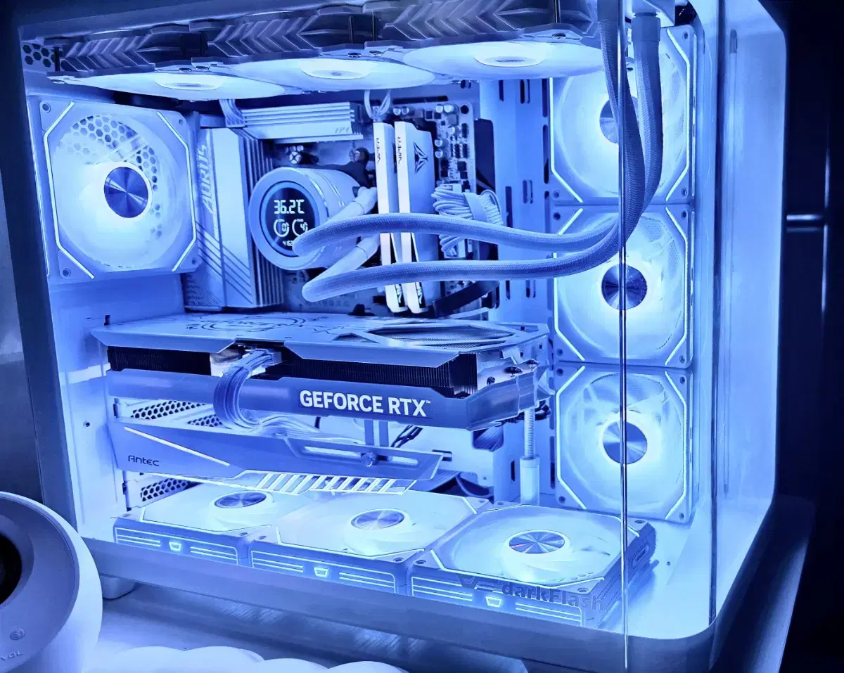 7800x3d, 4070super 올화이트 본체