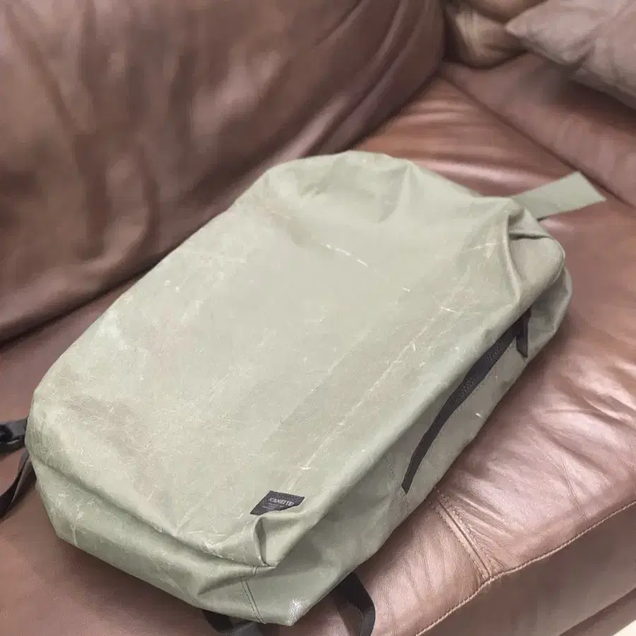 카네이테이 WHALE BACKPACK (OLIVE DRAB) / UPCY