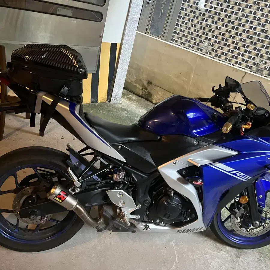 YZF-R3