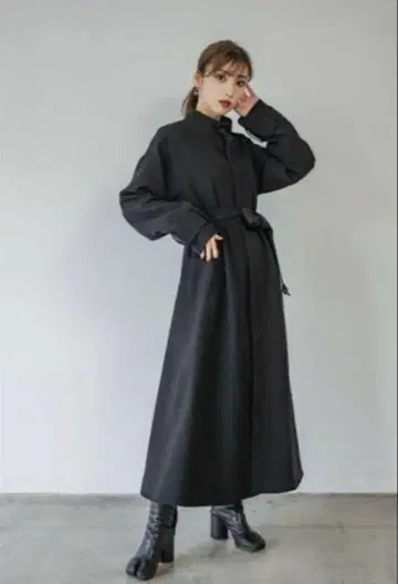 LEANN MOMENT 스탠드 카라 코트 UNISEX