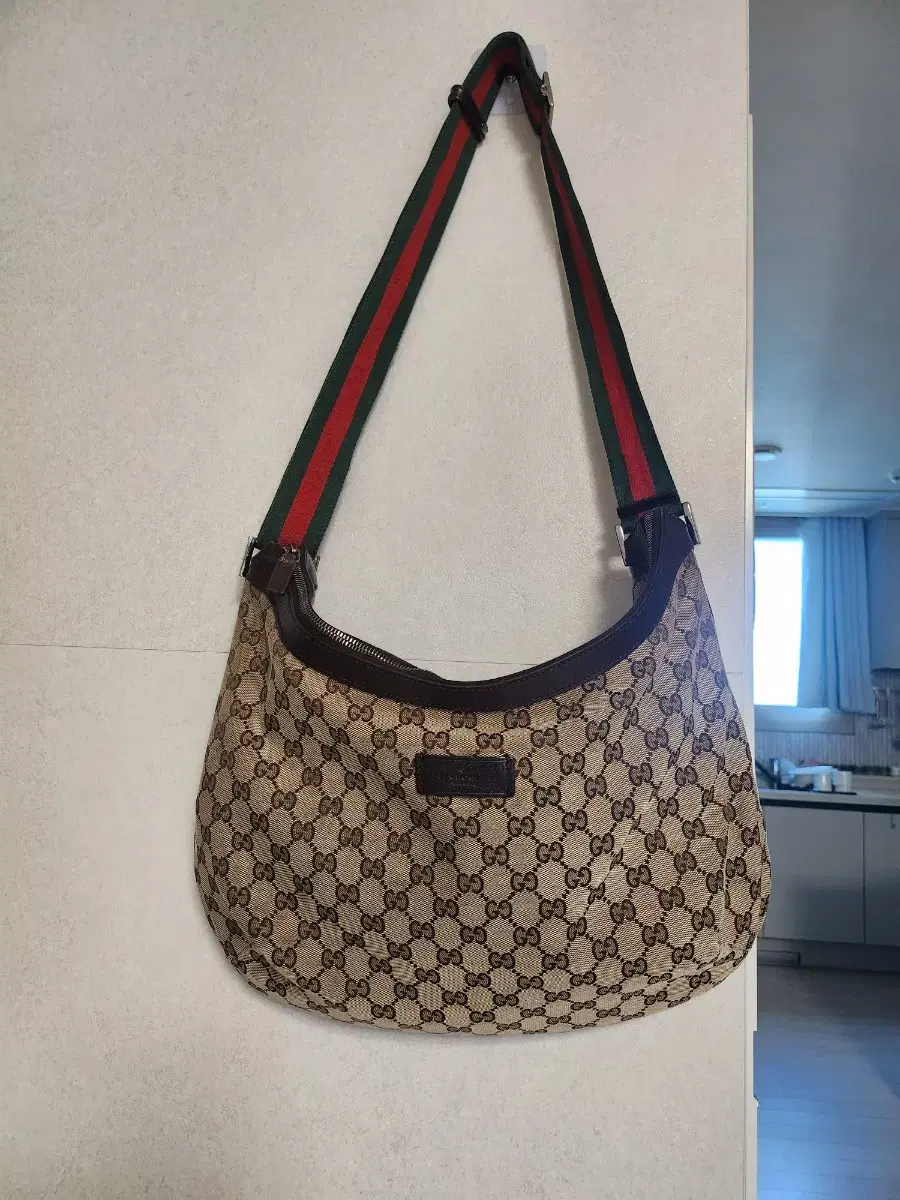 GUCCI GG Cross Bag