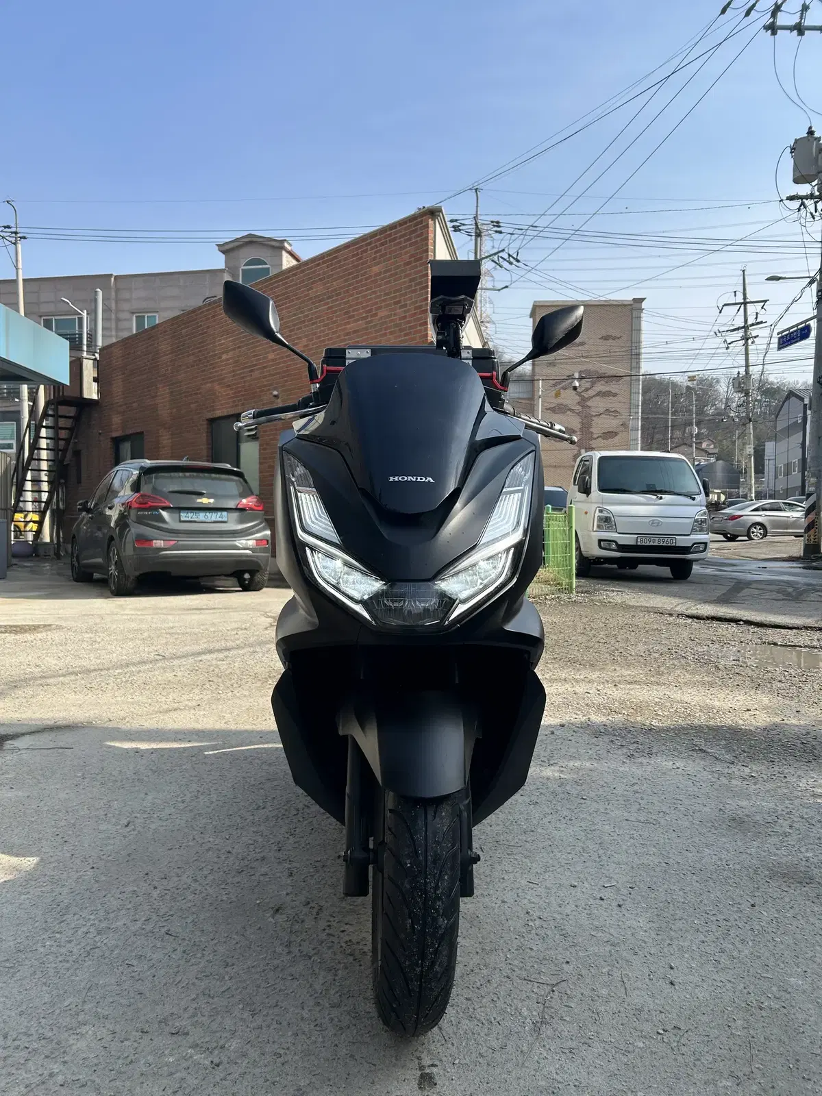 혼다 pcx125 24년 1만키로 배달셋팅완료 저렴하게 판매합니다 !