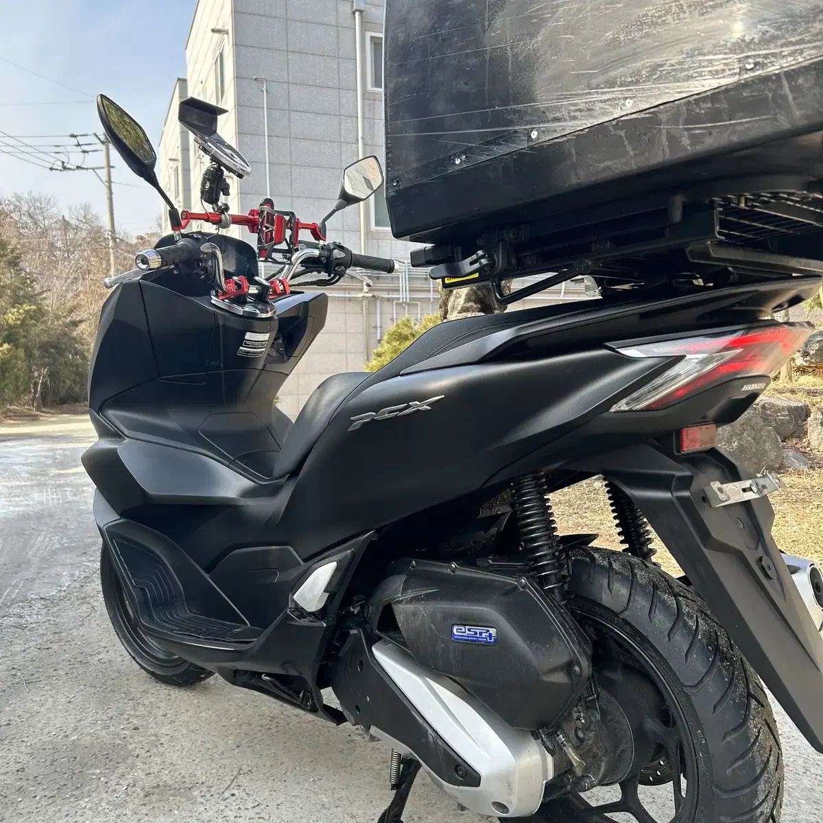 혼다 pcx125 24년 1만키로 배달셋팅완료 저렴하게 판매합니다 !