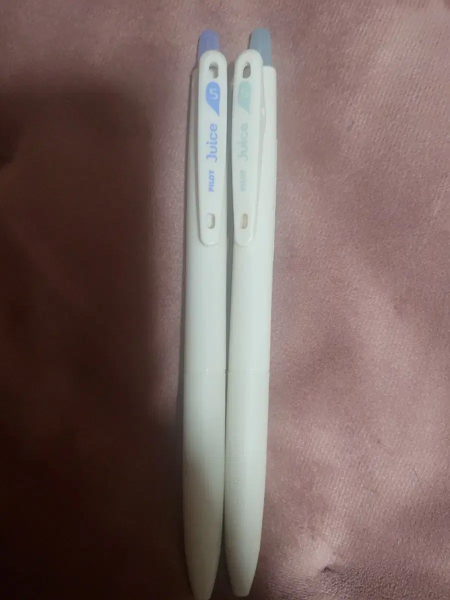Limited edition) Pilot Juice limited edition Sweet Milk Ballpoint Pen 2 pcs _ Kusmi