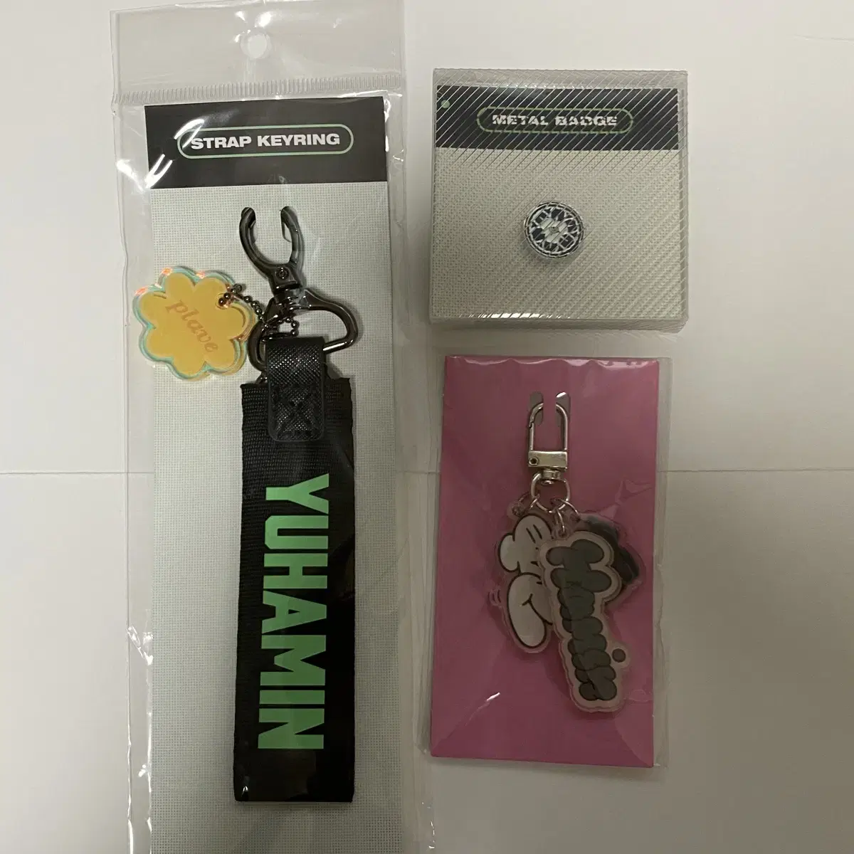 plave hamin 6Yeoreum Strap 3Why Keyring, Sunghwi High School Metal Badge,