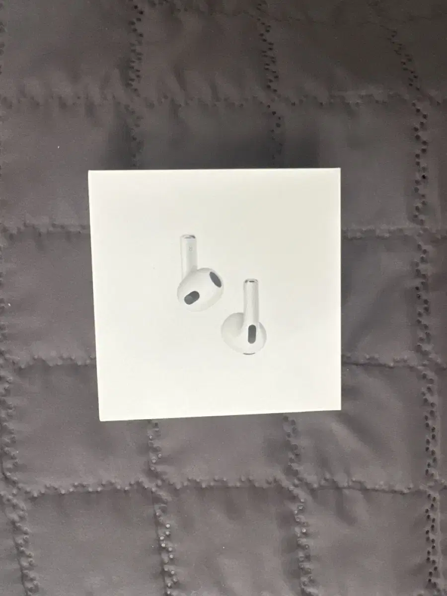 Selling the new AirPods 3rd generation