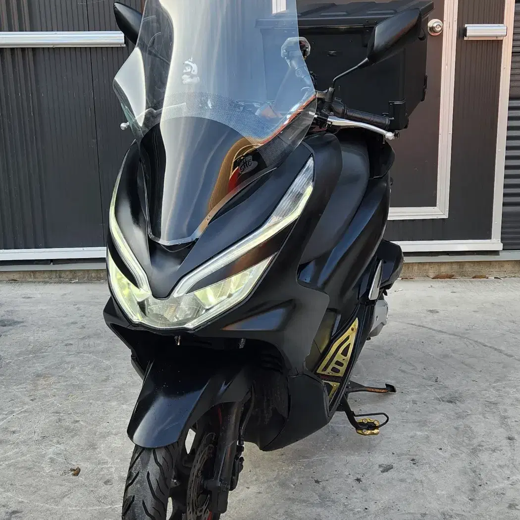 pcx125/18년 엔진상급 배달셋팅차량 저렴히 판매합니다.