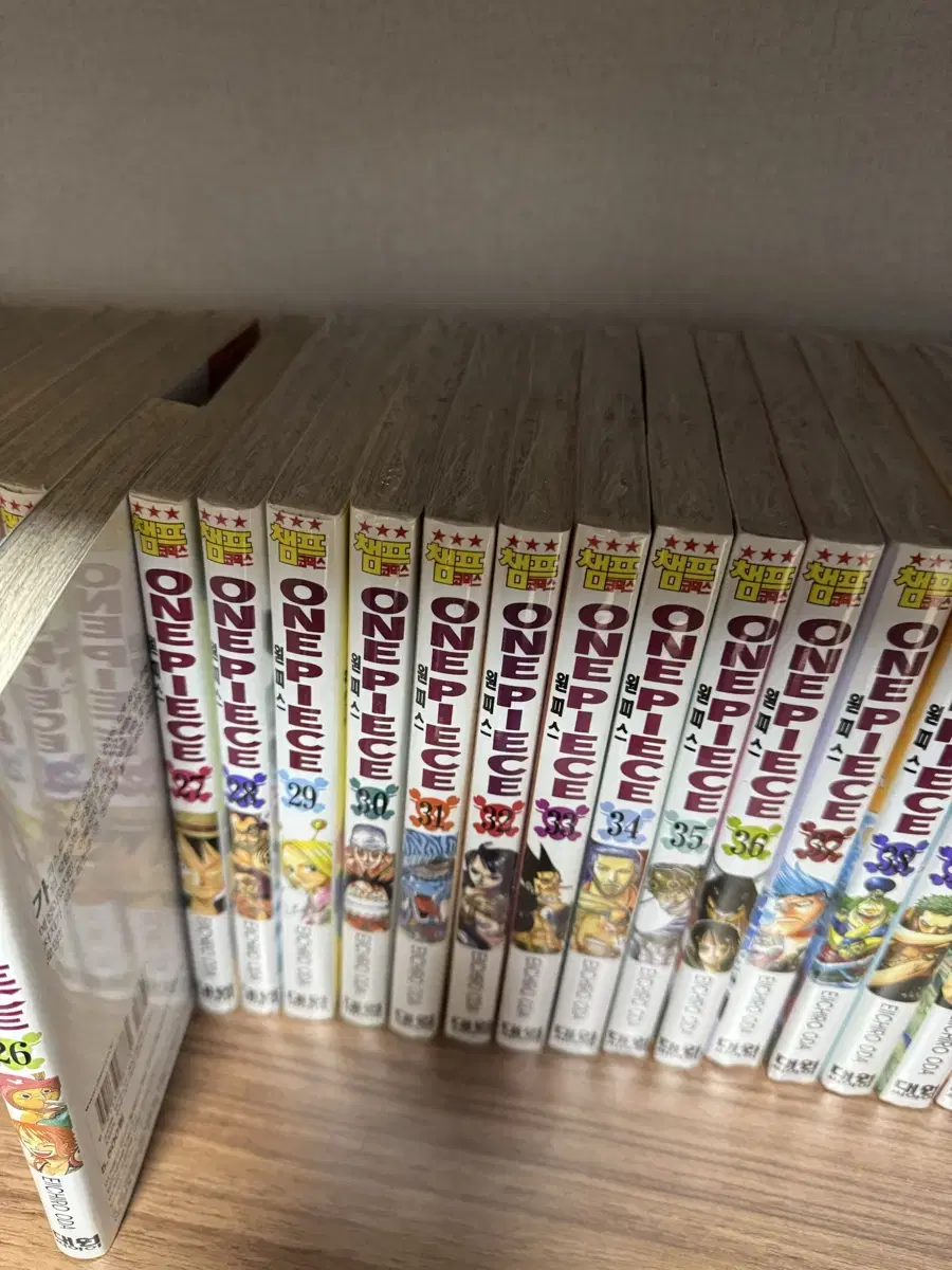 원피스 만화책 1-82일괄 팝니다. (27이후 새제품)