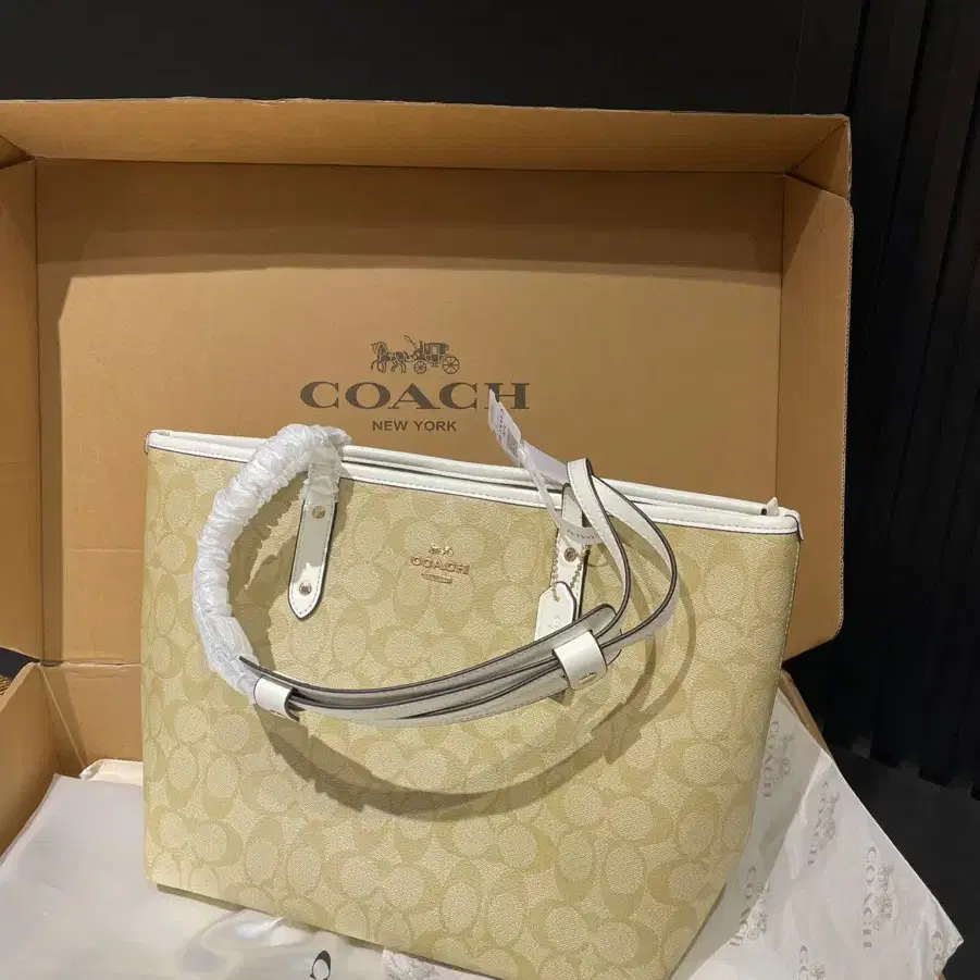 저가의 코치(COACH) City Zip Tote 30 대형