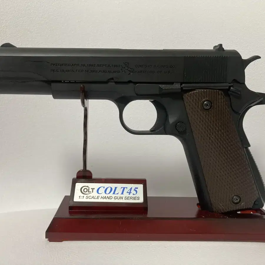 콜트 M1911A1 비비탄 에어건 진열품 거의새거